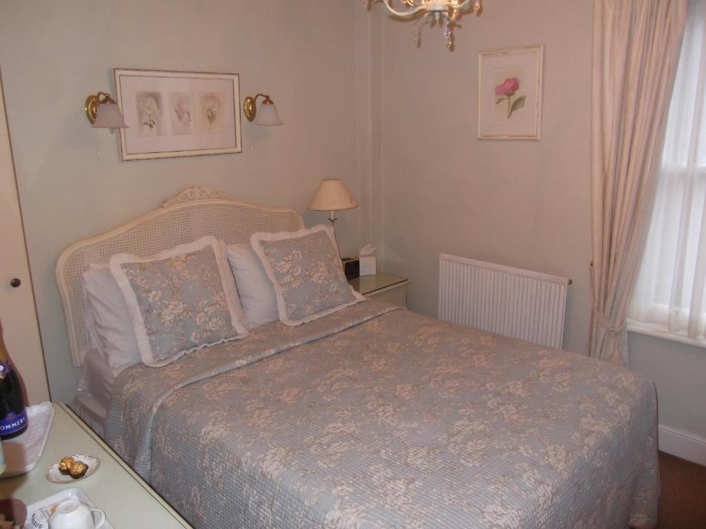 Courtland Hotel Stratford-upon-Avon Bilik gambar